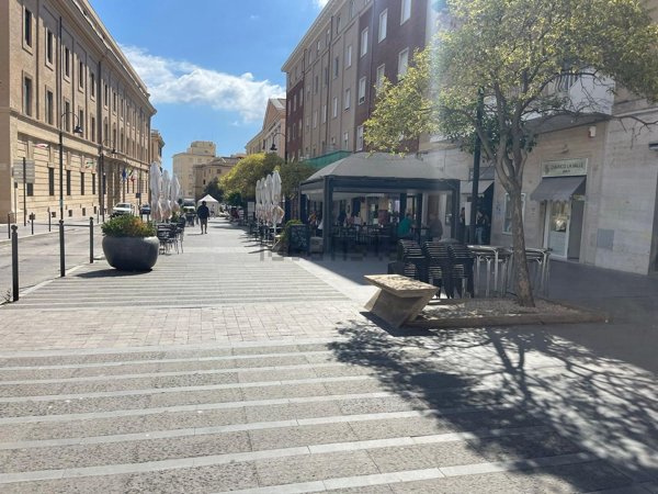 locale commerciale in affitto a Civitavecchia