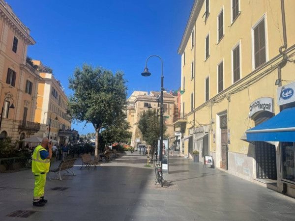 locale commerciale in affitto a Civitavecchia