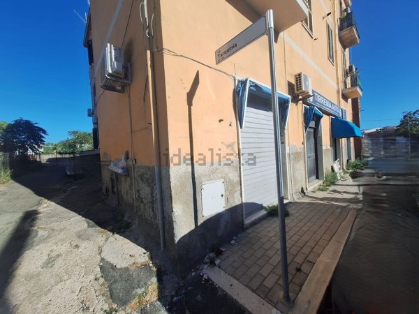 locale commerciale in affitto a Civitavecchia