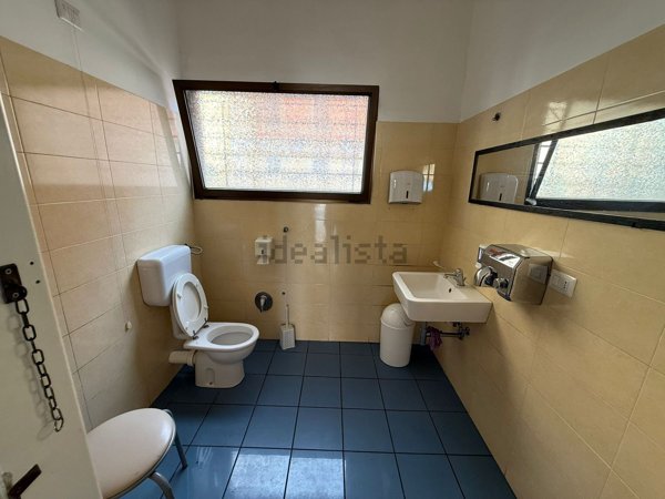 negozio in affitto a Civitavecchia