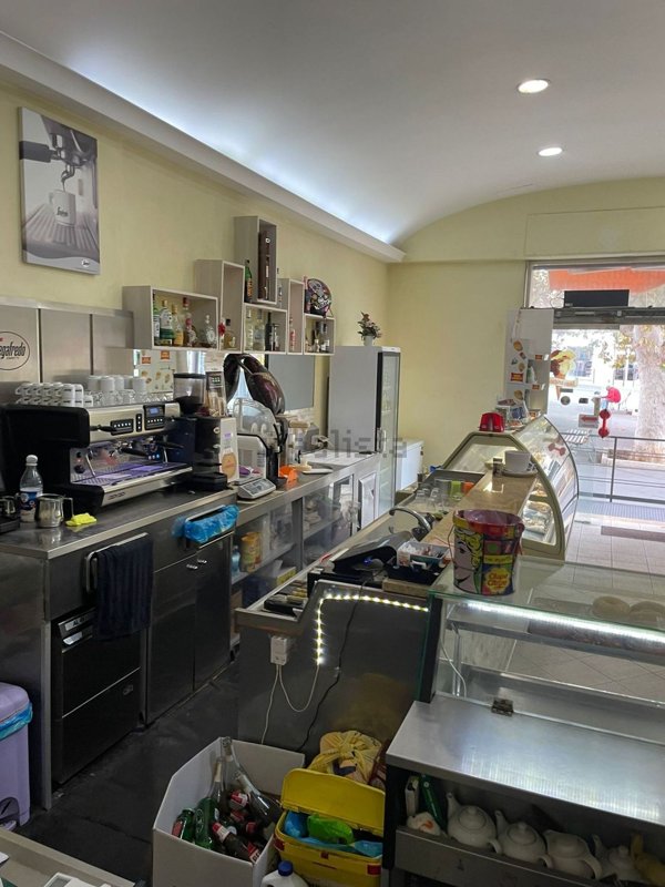 negozio in affitto a Civitavecchia
