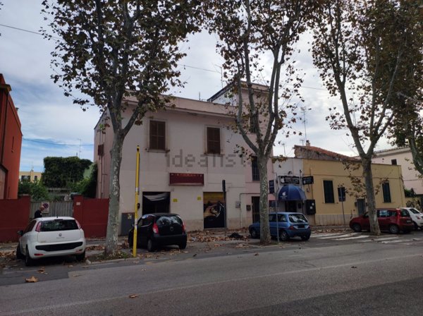 locale commerciale in affitto a Civitavecchia