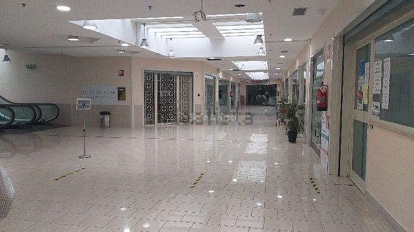 locale commerciale in affitto a Civitavecchia