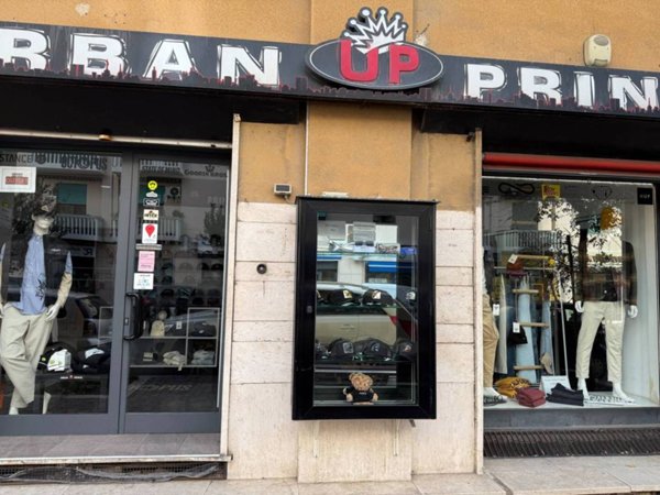 negozio in affitto a Civitavecchia