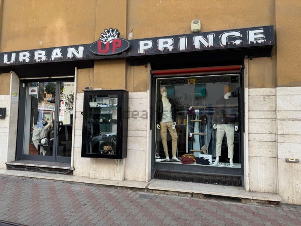 locale commerciale in affitto a Civitavecchia