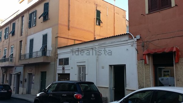 locale commerciale in affitto a Civitavecchia