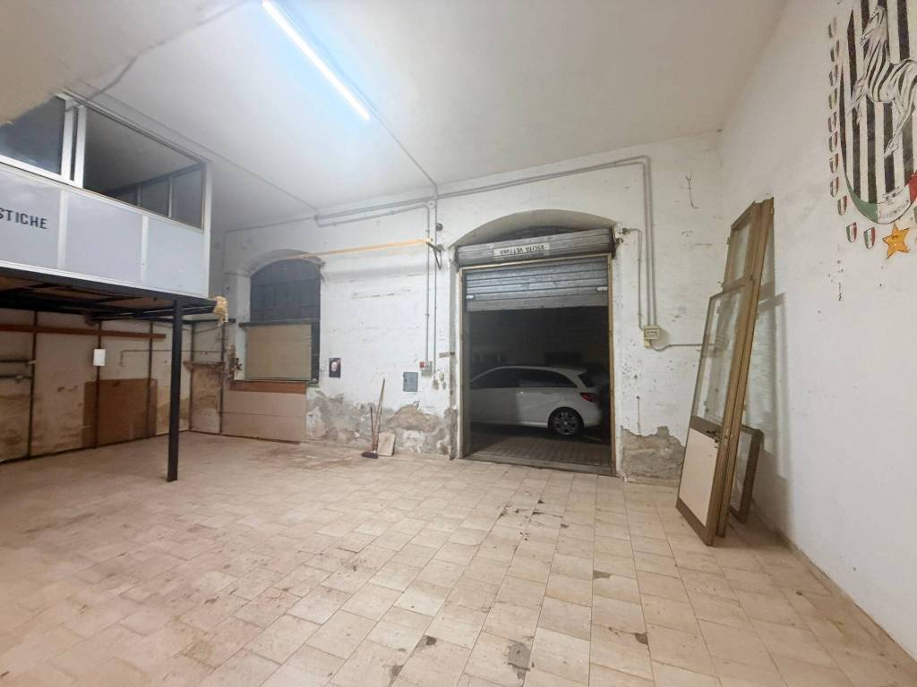 locale commerciale in affitto a Civitavecchia