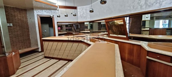 negozio in affitto a Civitavecchia