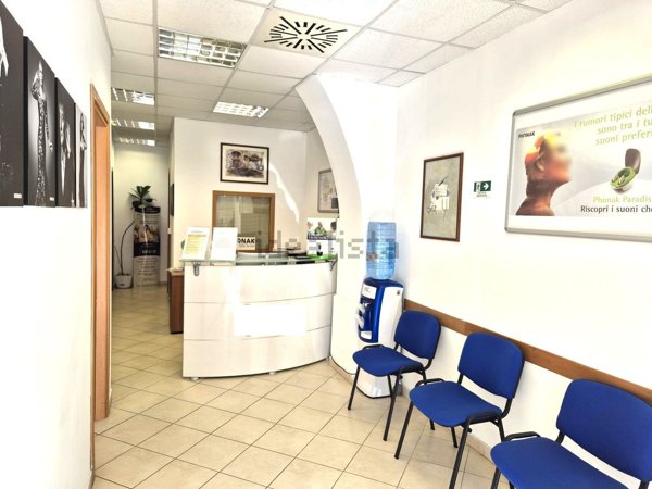 locale commerciale in affitto a Civitavecchia