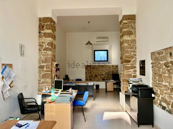 negozio in affitto a Civitavecchia