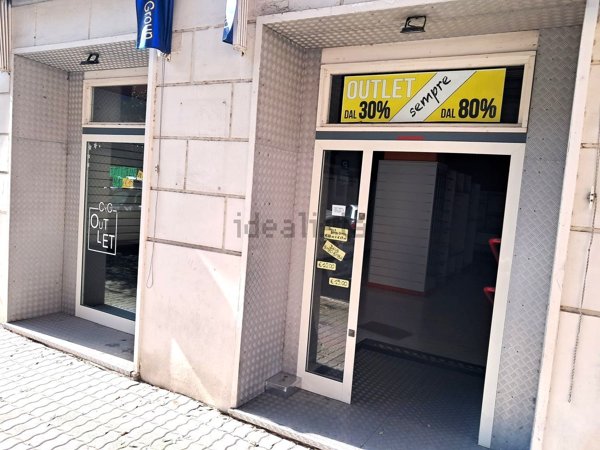 locale commerciale in affitto a Civitavecchia