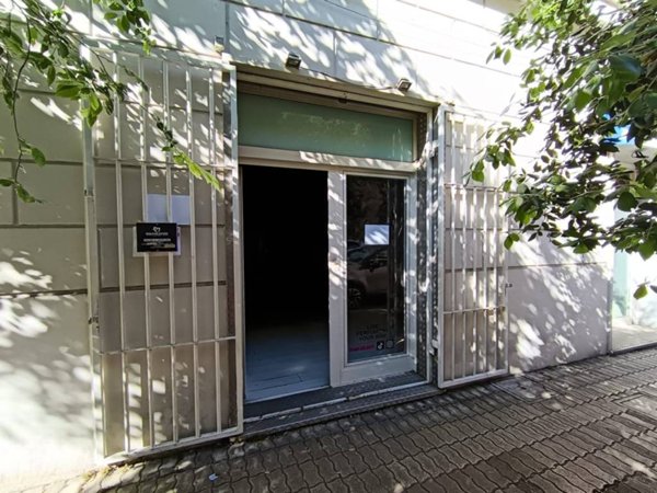 negozio in affitto a Civitavecchia