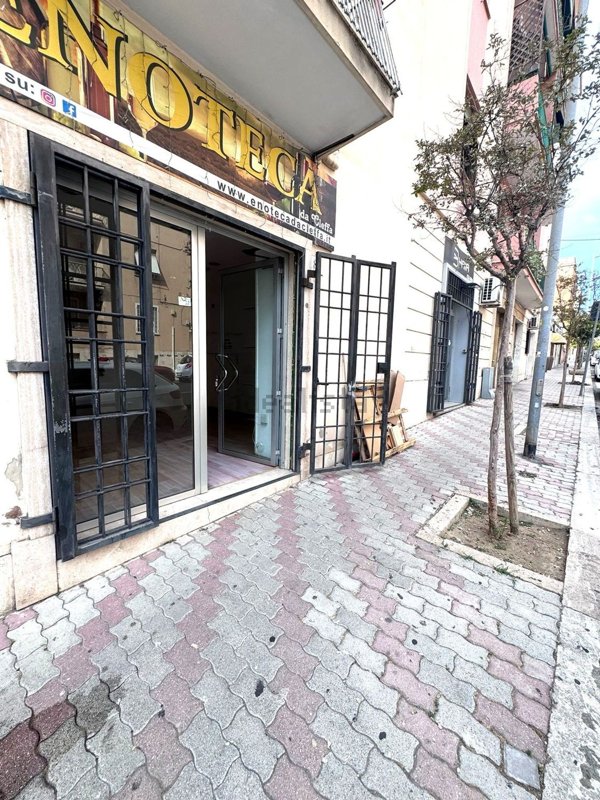 locale commerciale in affitto a Civitavecchia