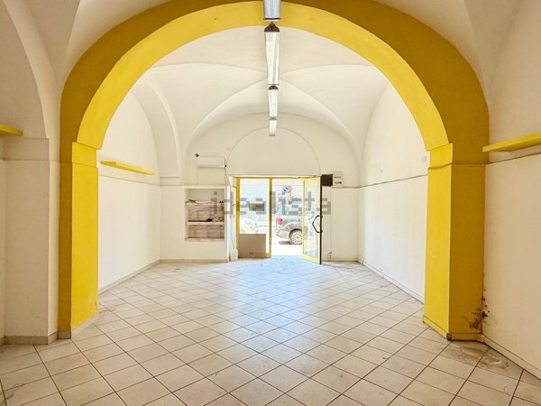 locale commerciale in affitto a Civitavecchia