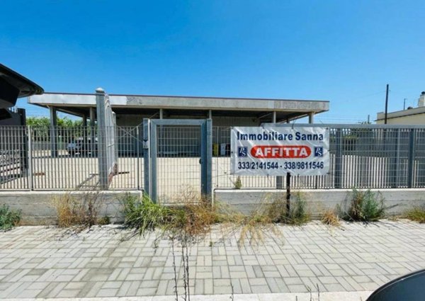 negozio in affitto a Civitavecchia