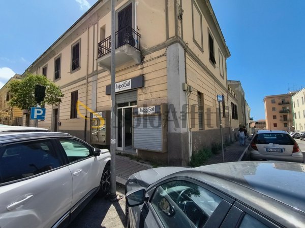 locale commerciale in affitto a Civitavecchia