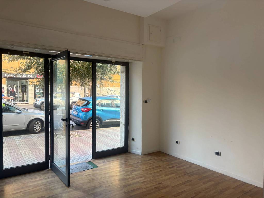 locale commerciale in affitto a Civitavecchia