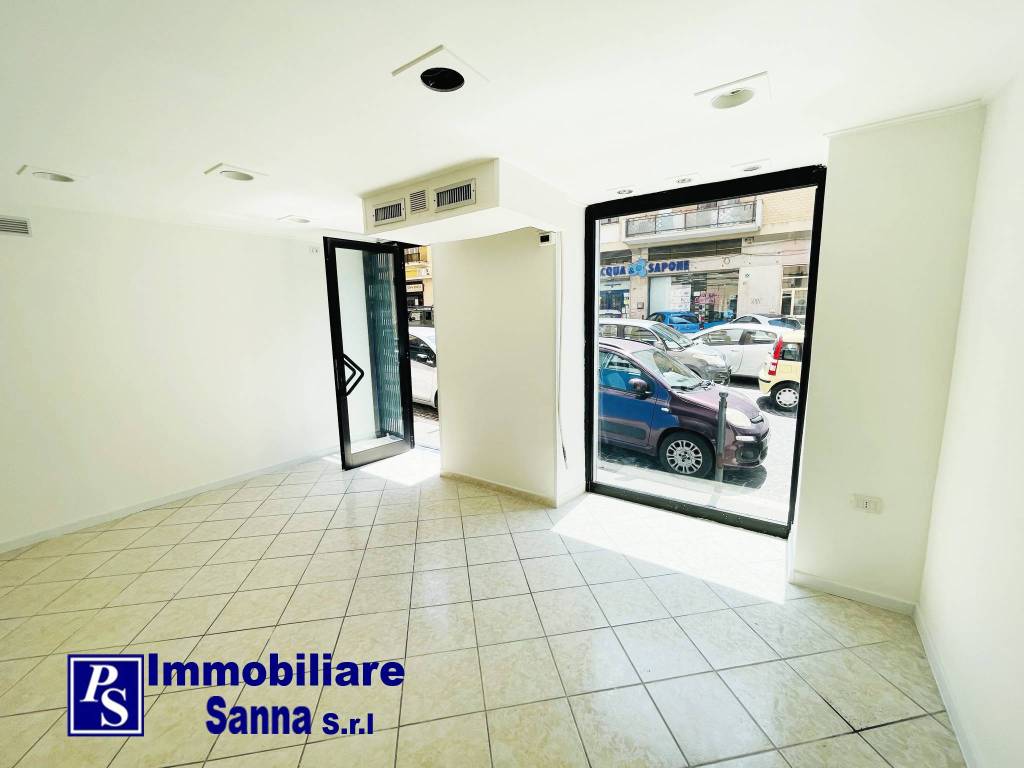 locale commerciale in affitto a Civitavecchia