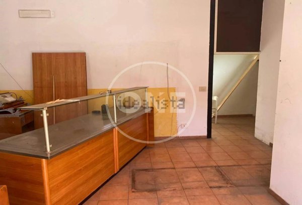 locale commerciale in affitto a Colleferro