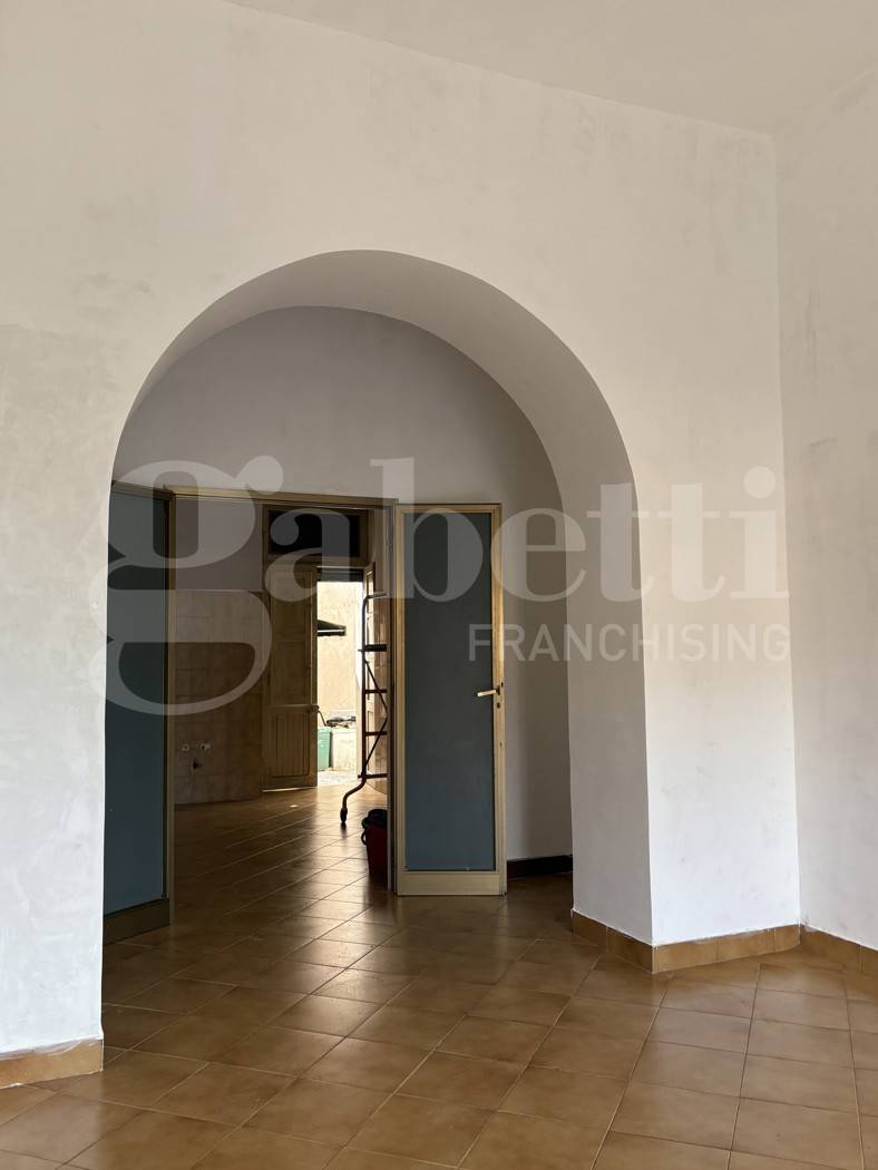 negozio in affitto a Colleferro