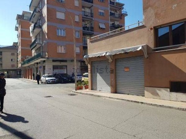 locale commerciale in affitto a Colleferro