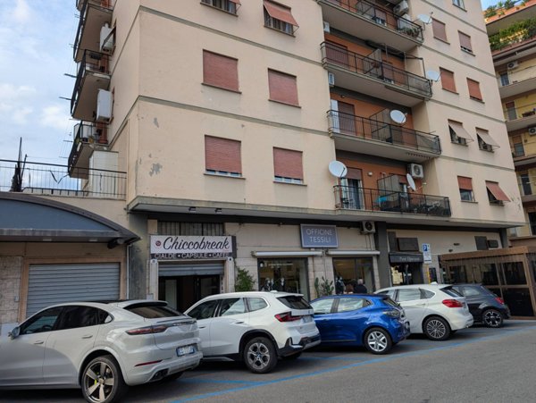 locale commerciale in affitto a Colleferro