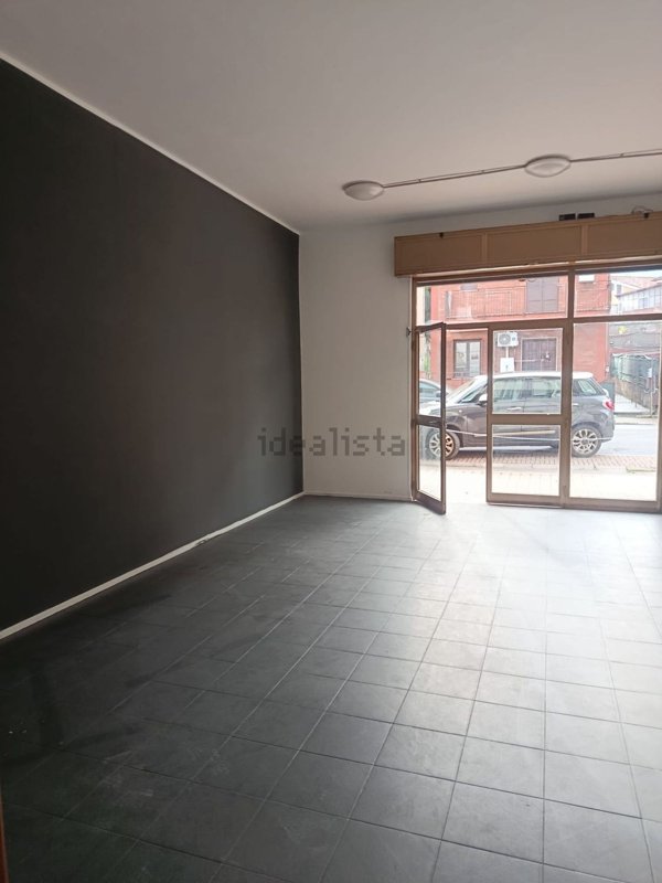 locale commerciale in affitto a Colleferro