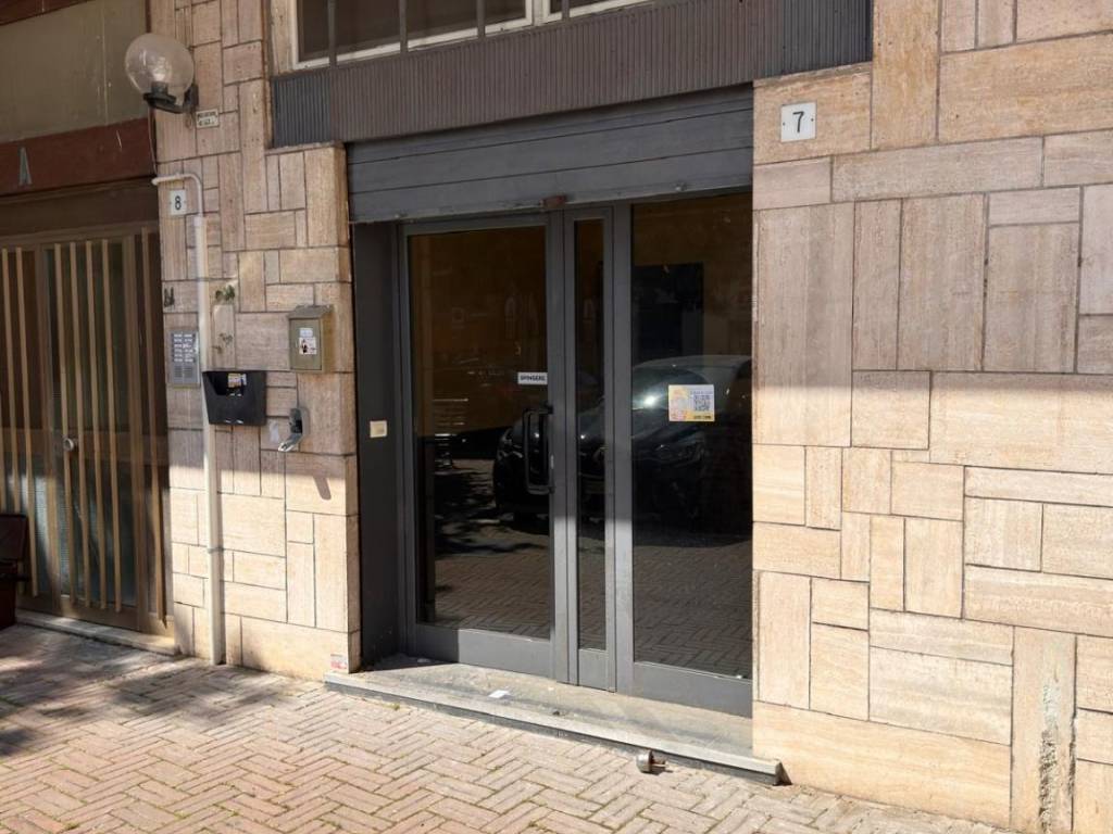 negozio in affitto a Colleferro