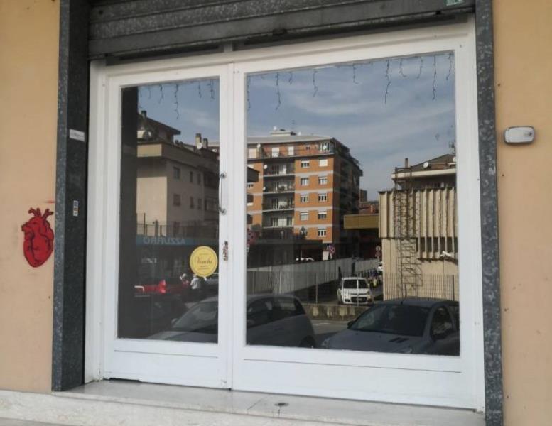 negozio in affitto a Colleferro