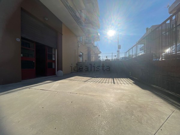 locale commerciale in affitto a Colleferro