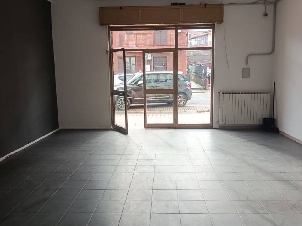 negozio in affitto a Colleferro