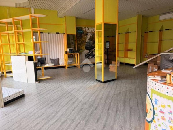 locale commerciale in affitto a Colleferro