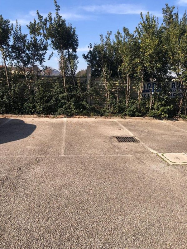 locale commerciale in affitto a Fiano Romano