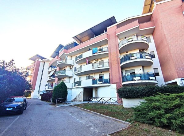 negozio in affitto a Fiano Romano