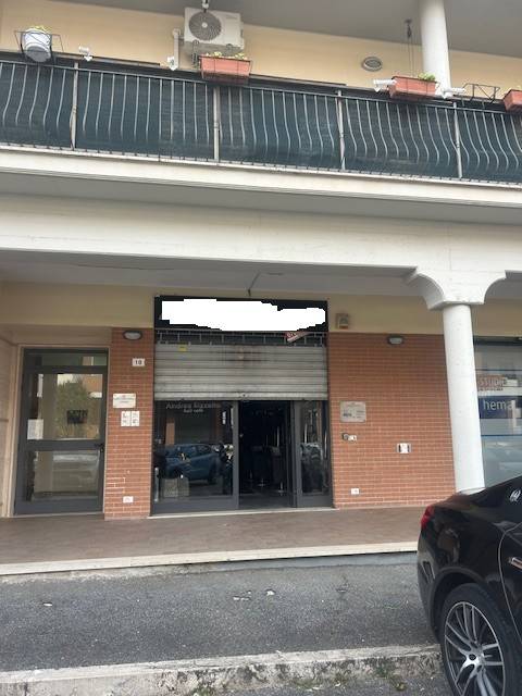 locale commerciale in affitto a Fiano Romano