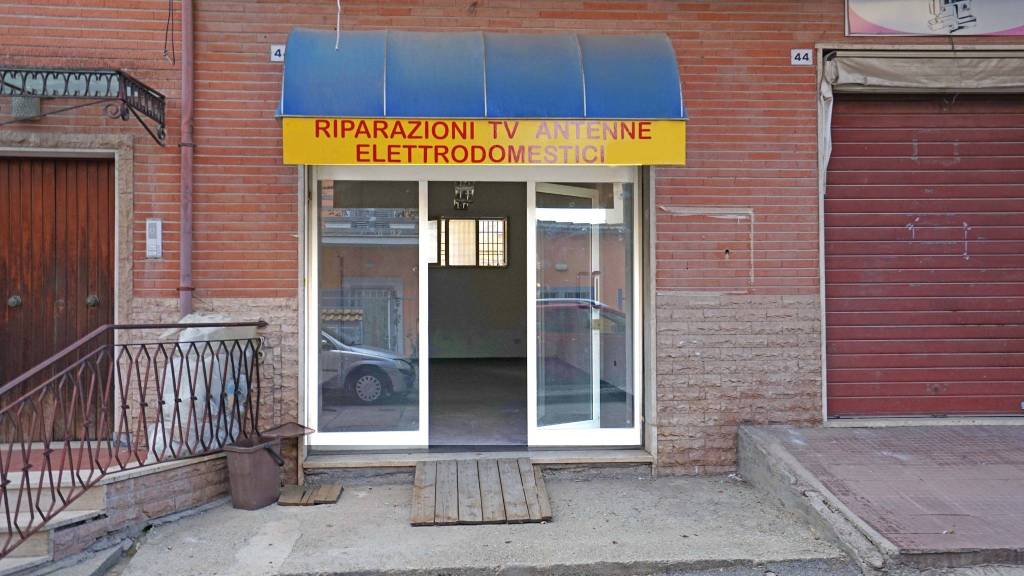 negozio in affitto a Fiano Romano