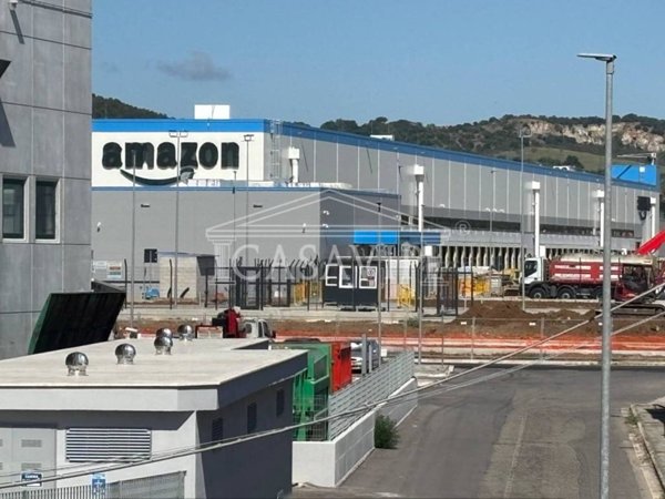 locale commerciale in affitto a Fiano Romano