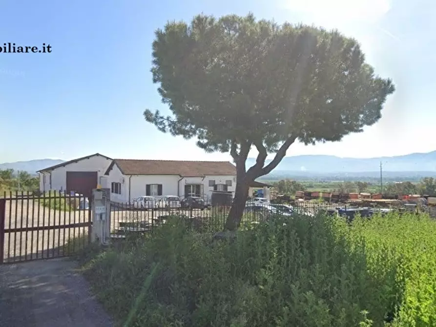 locale commerciale in affitto a Fiano Romano