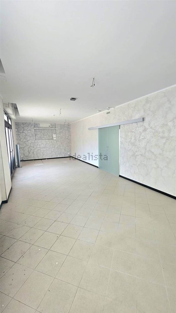locale commerciale in affitto a Fiano Romano
