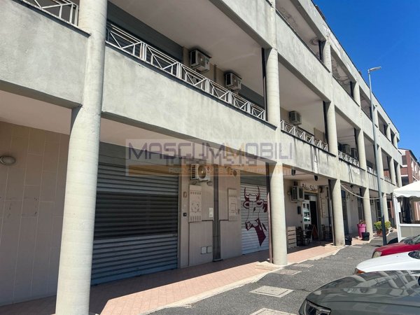 locale commerciale in affitto a Fiano Romano