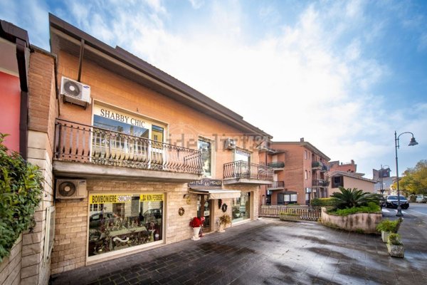locale commerciale in affitto a Formello