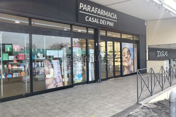 locale commerciale in affitto a Formello in zona Le Rughe