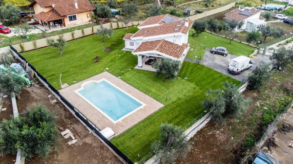casa indipendente in affitto a Formello in zona Le Rughe