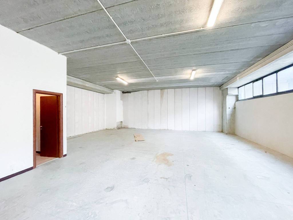 locale commerciale in affitto a Formello