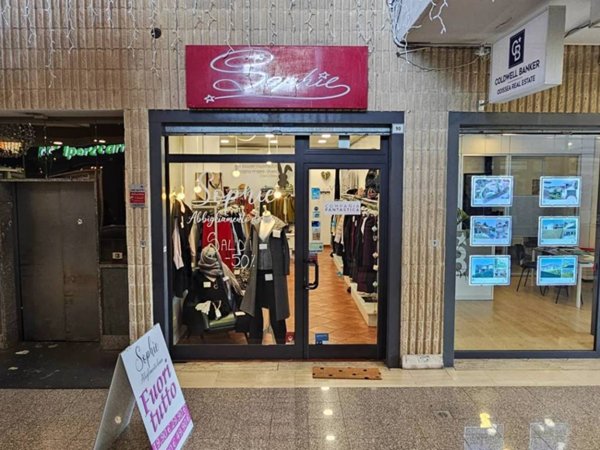 negozio in affitto a Formello in zona Le Rughe