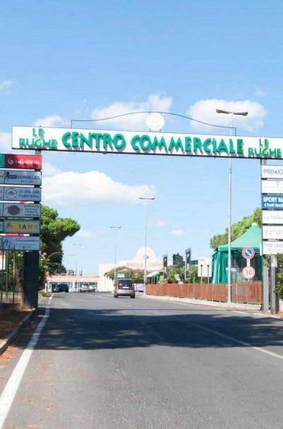 negozio in affitto a Formello in zona Le Rughe