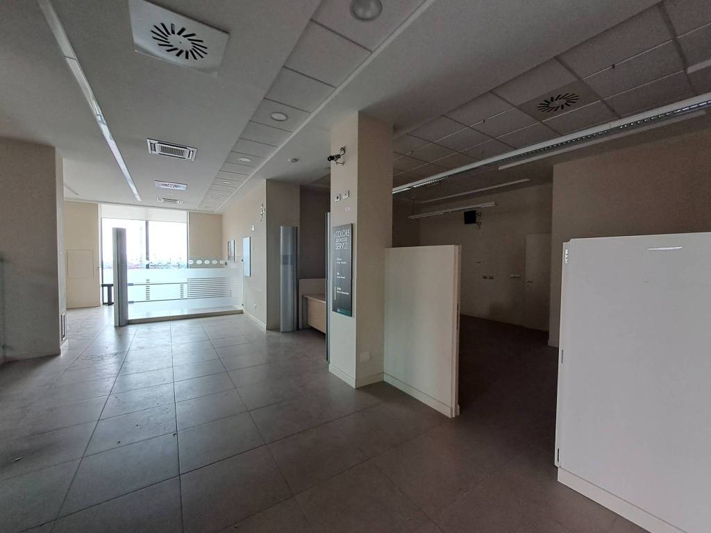 negozio in affitto a Frascati