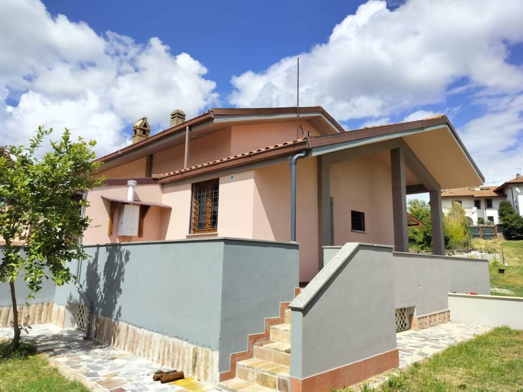 casa indipendente in affitto a Frascati