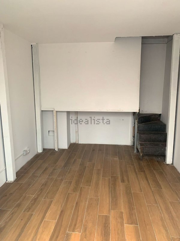 locale commerciale in affitto a Frascati