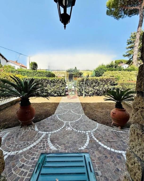 casa indipendente in affitto a Frascati